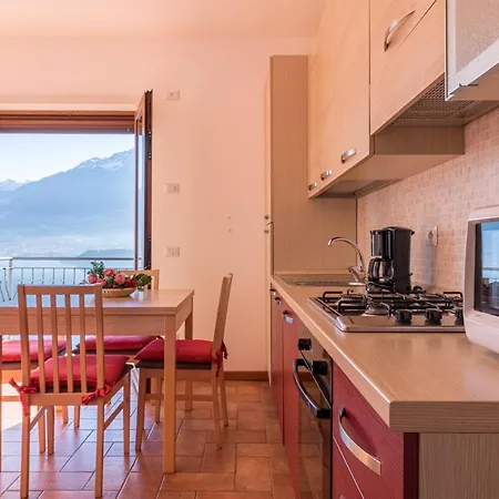 Apartment Alex 2 In Domaso Appartamento Domaso