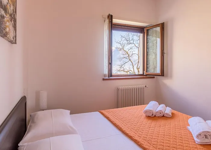 Alex 2 In Appartement