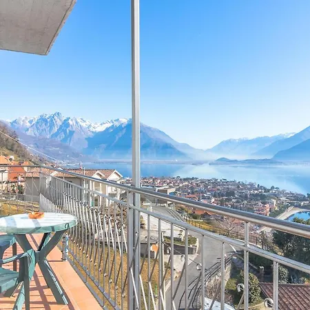 Apartment Alex 2 In Domaso شقة *